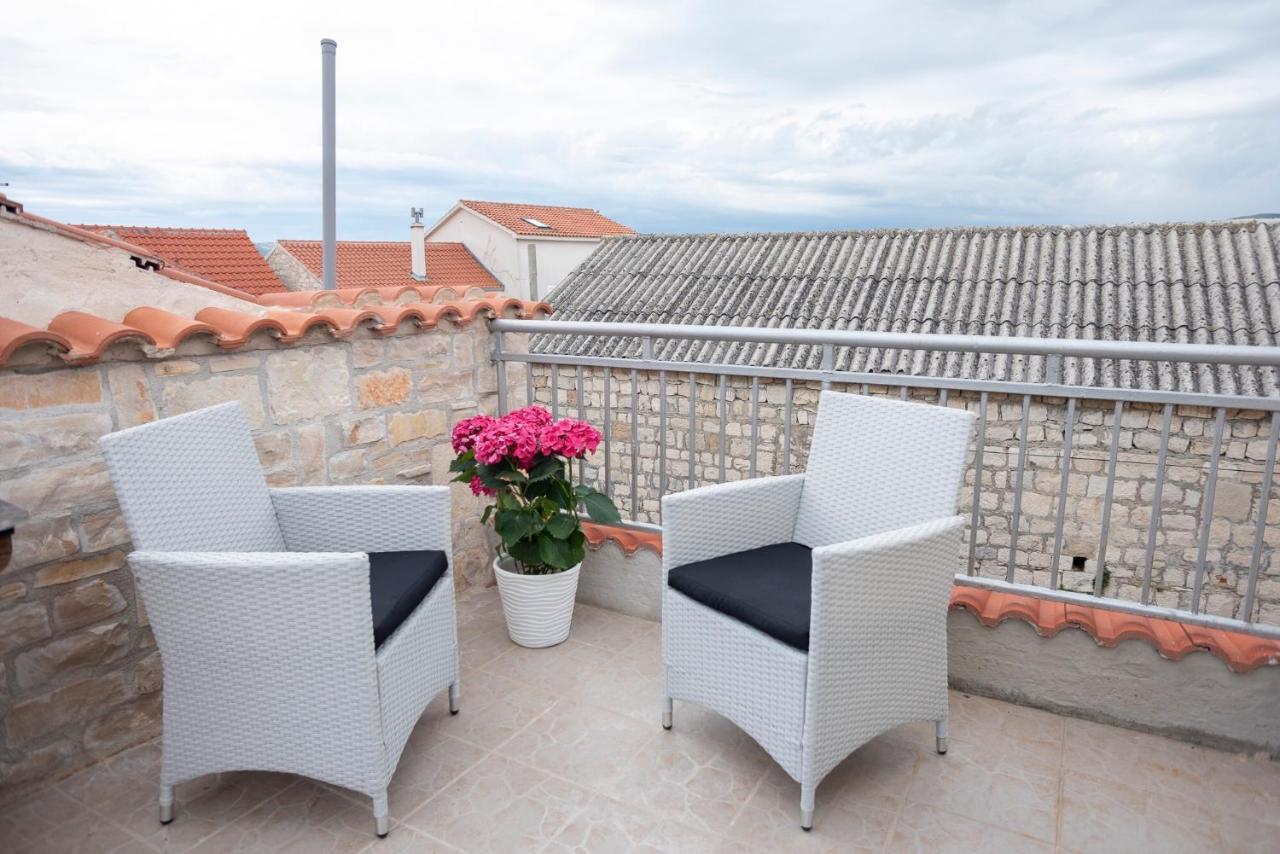Guesthouse Nina Kastel Novi Exterior photo
