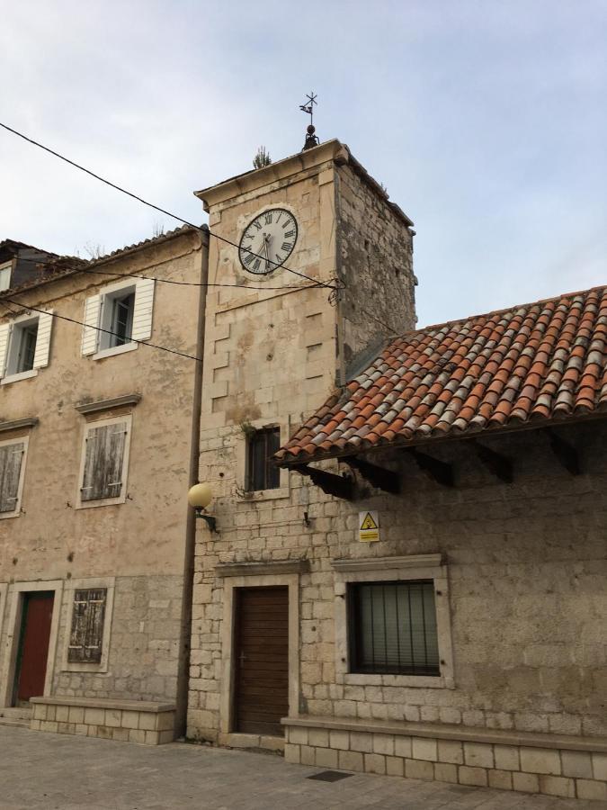 Guesthouse Nina Kastel Novi Exterior photo